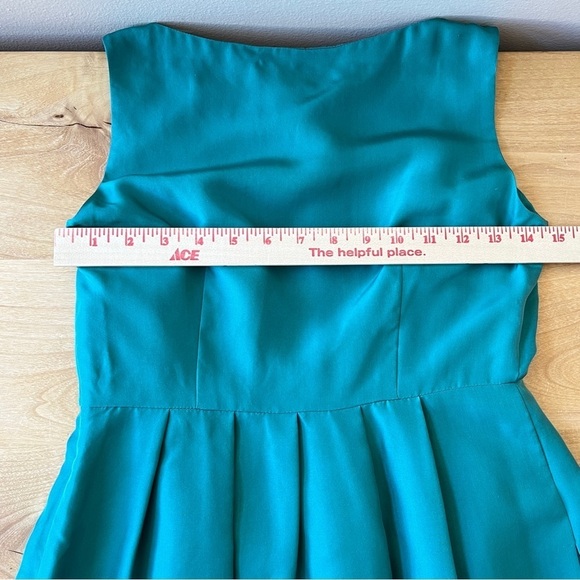 NWT MARTIN + OSA DRESS 0 EMERALD GREEN PROM ENGAGEMENT SILK TWEEN PLEATS BUBBLE - Picture 9 of 13